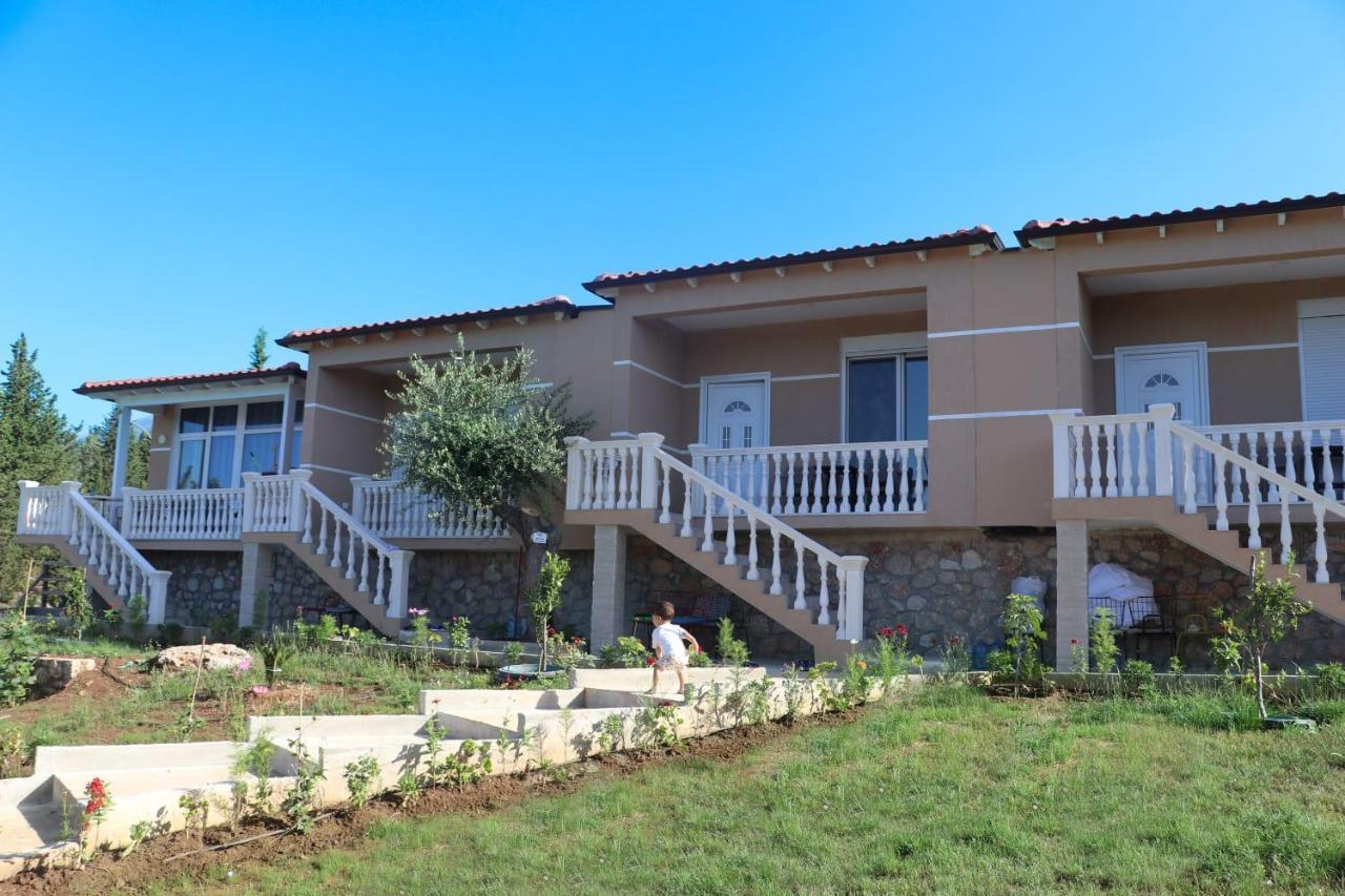 Essos Villas Dhërmi エクステリア 写真