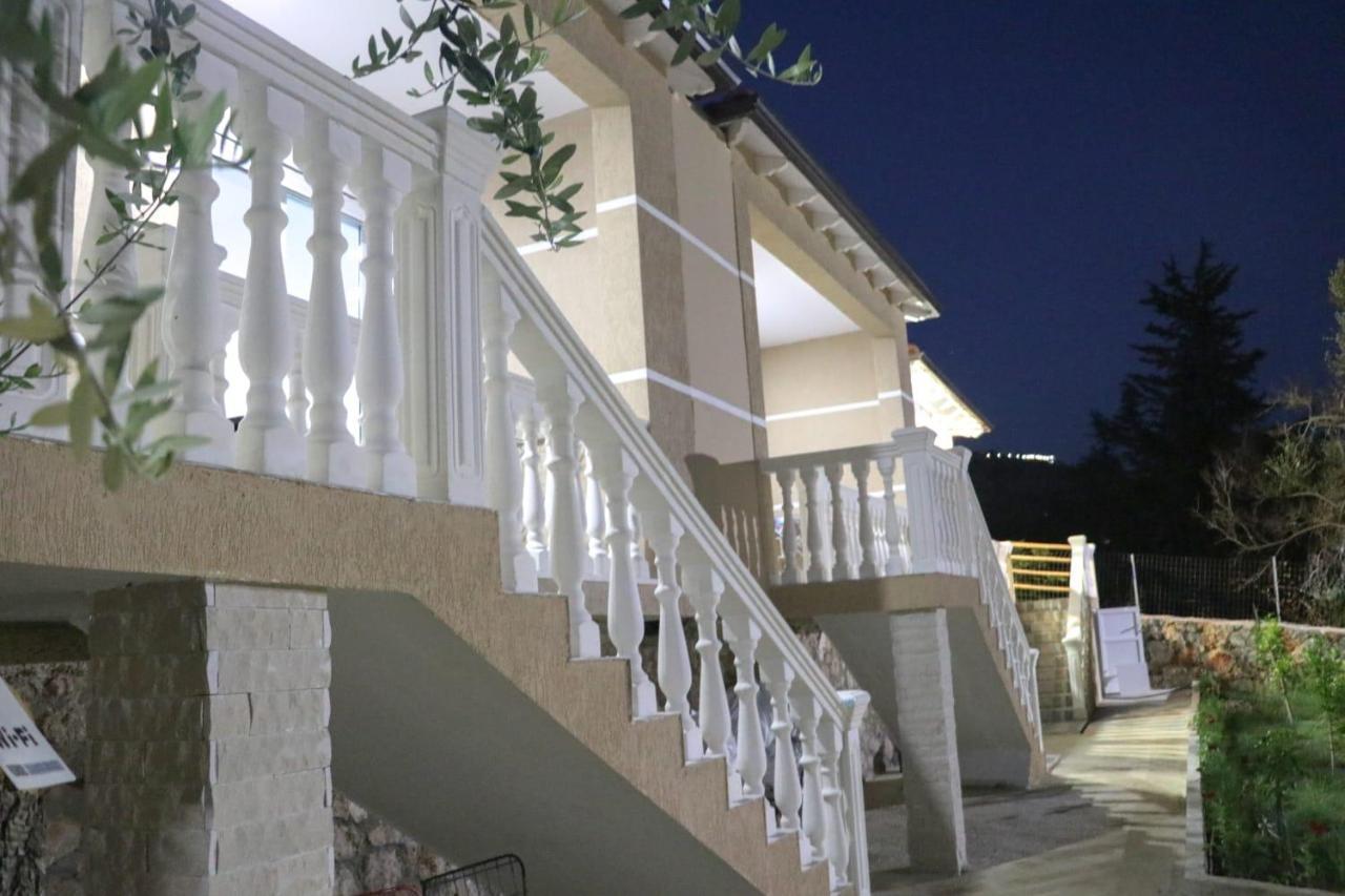 Essos Villas Dhërmi エクステリア 写真