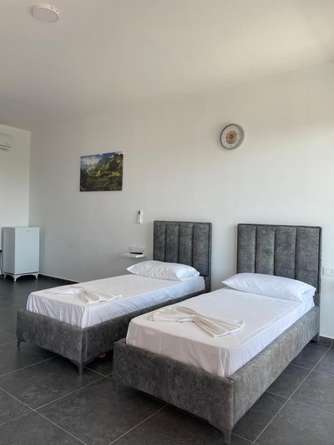 Essos Villas Dhërmi エクステリア 写真