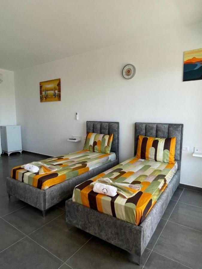 Essos Villas Dhërmi エクステリア 写真